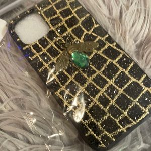 🍭NEW🍭Emerald Bee glitter iPhone 11 case
